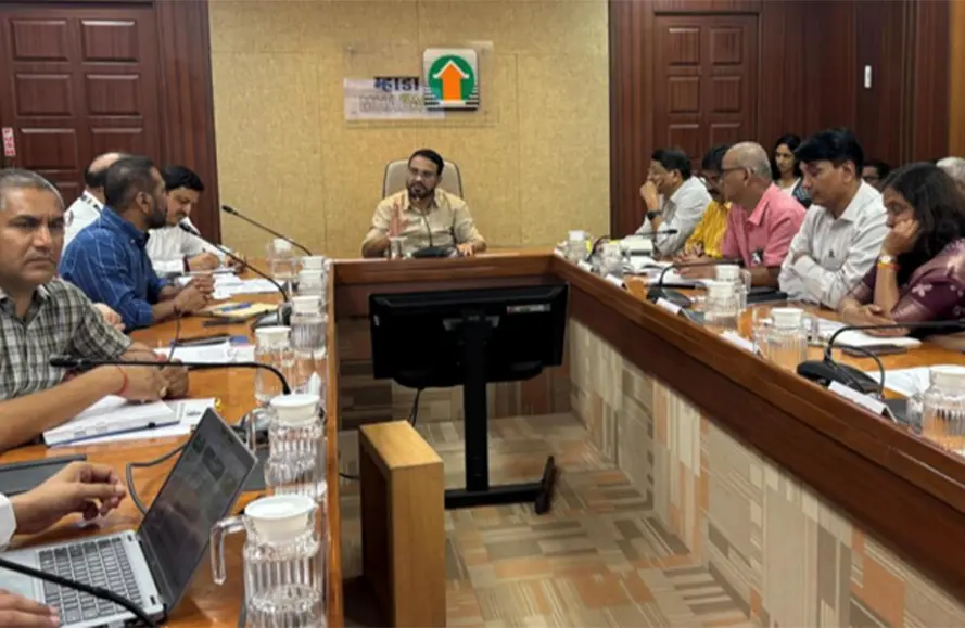 Sanjeev Jaiswal Reviews MHADA's 100-Day Action Plan
